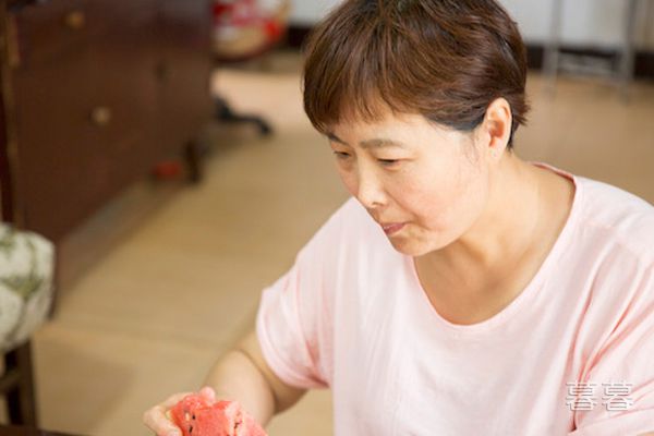 婆婆怂恿老公和我离婚 背地里和老公说我坏话