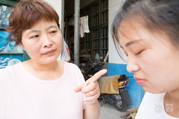 婆婆总是挑拨离间怎么办 我真的束手无策了