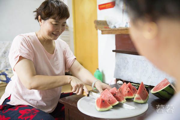 婚后三年未孕婆婆对我冷眼相待 婚姻濒临灭亡