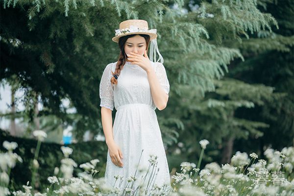 情侣简单低调秀恩爱的句子 我只想在你面前做个孩子