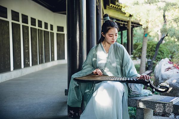 清明节上坟扫墓心情说说 悲伤顿时涌上心头